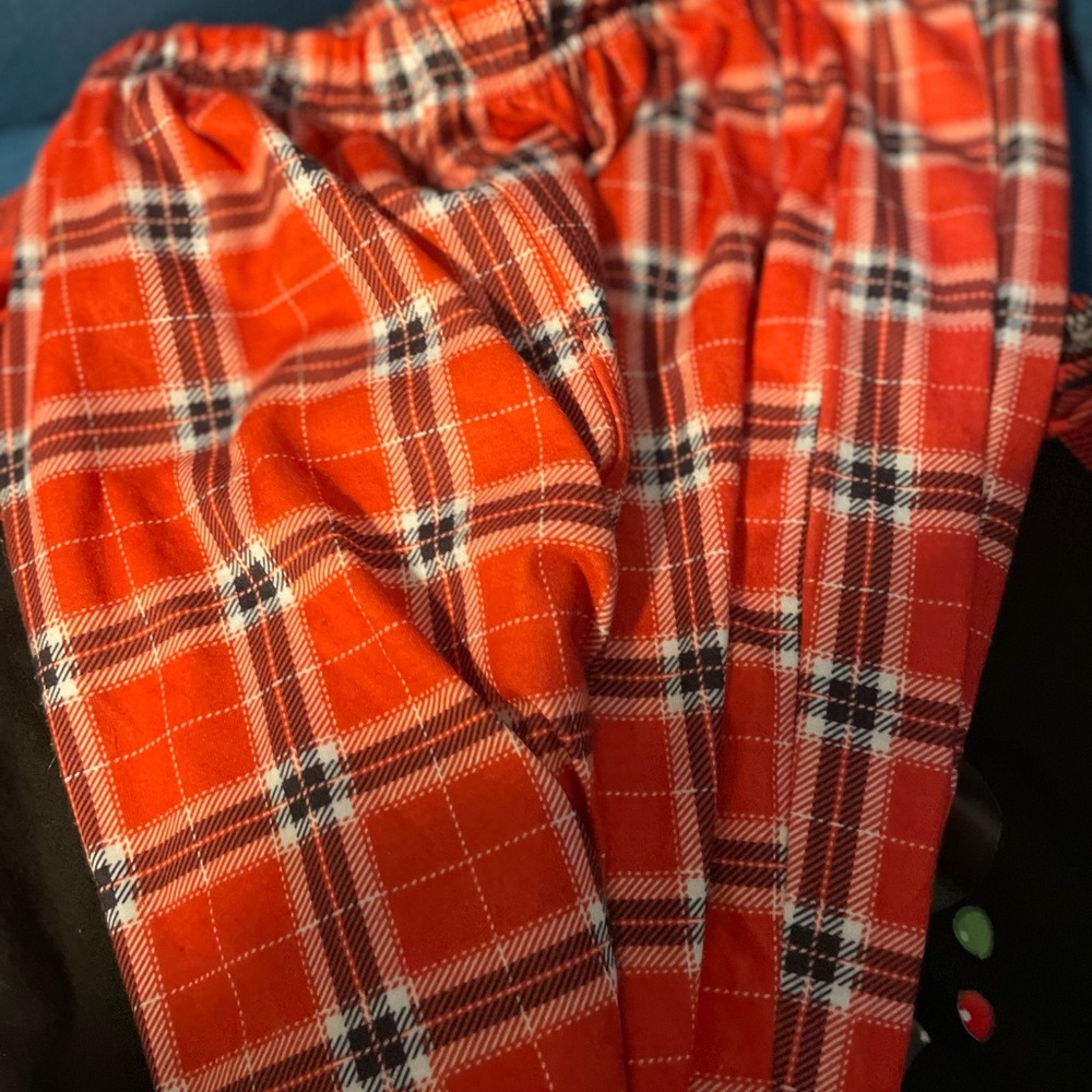 Pajamas Set - Picture 3 of 4